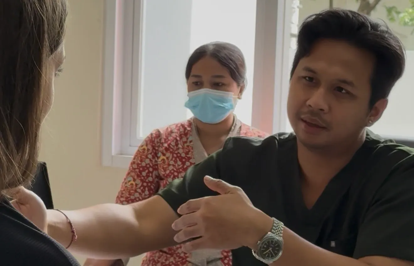Surgeon Consultation Assessment at Royal Cosmetic Centre